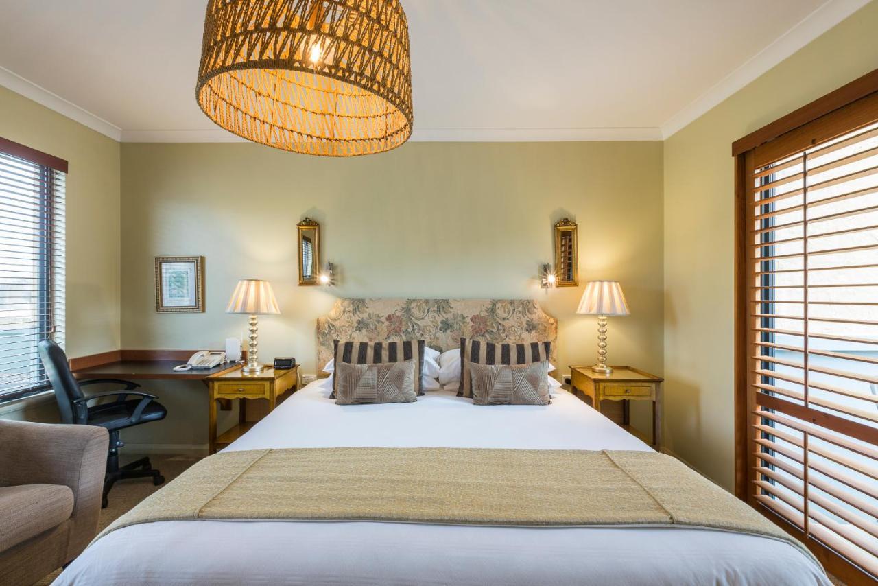 เดอะ บีชเฮาส์ แอท เบย์ไซด์ Hotel แอลบานี ภายนอก รูปภาพ