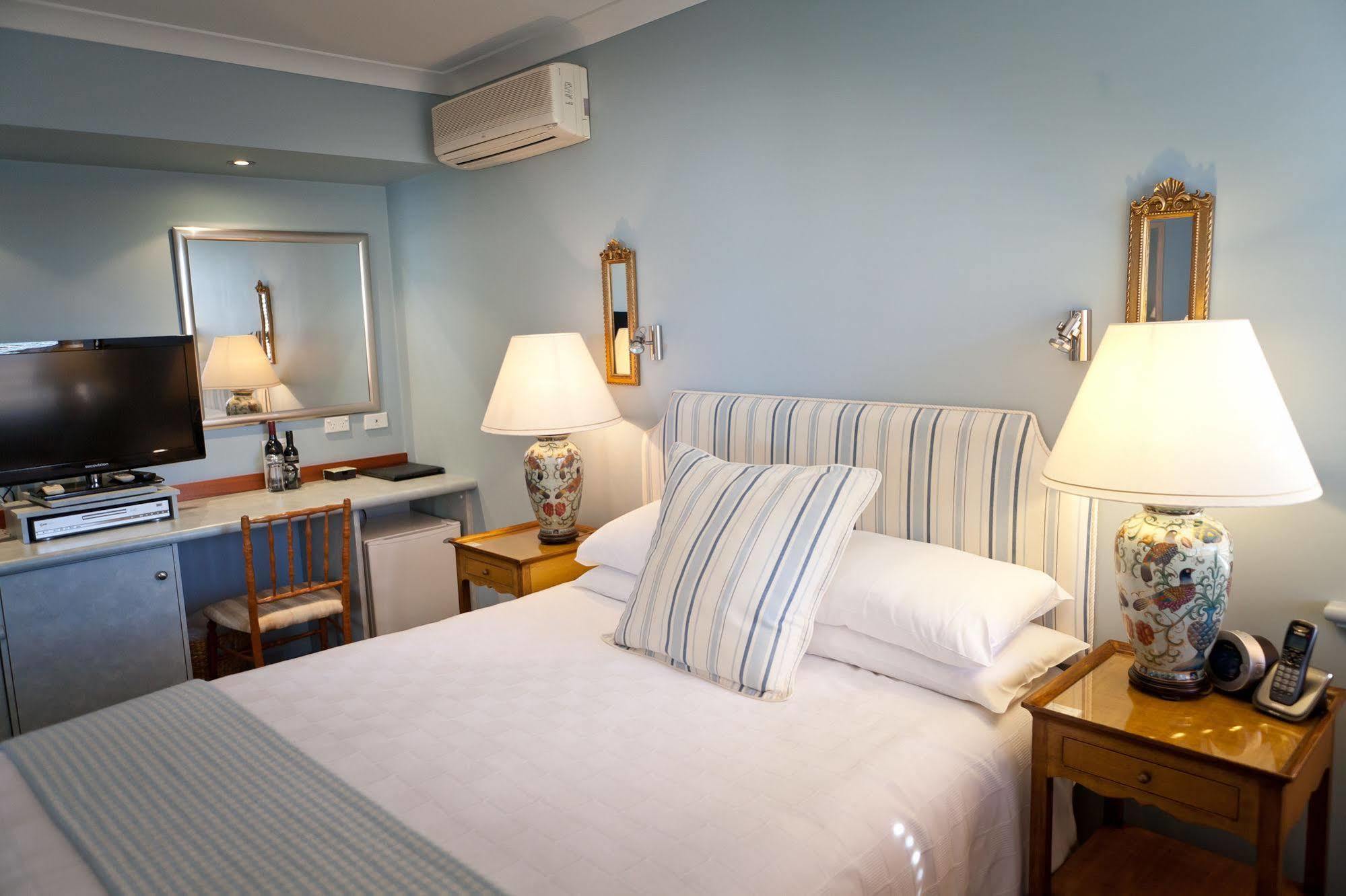 เดอะ บีชเฮาส์ แอท เบย์ไซด์ Hotel แอลบานี ภายนอก รูปภาพ